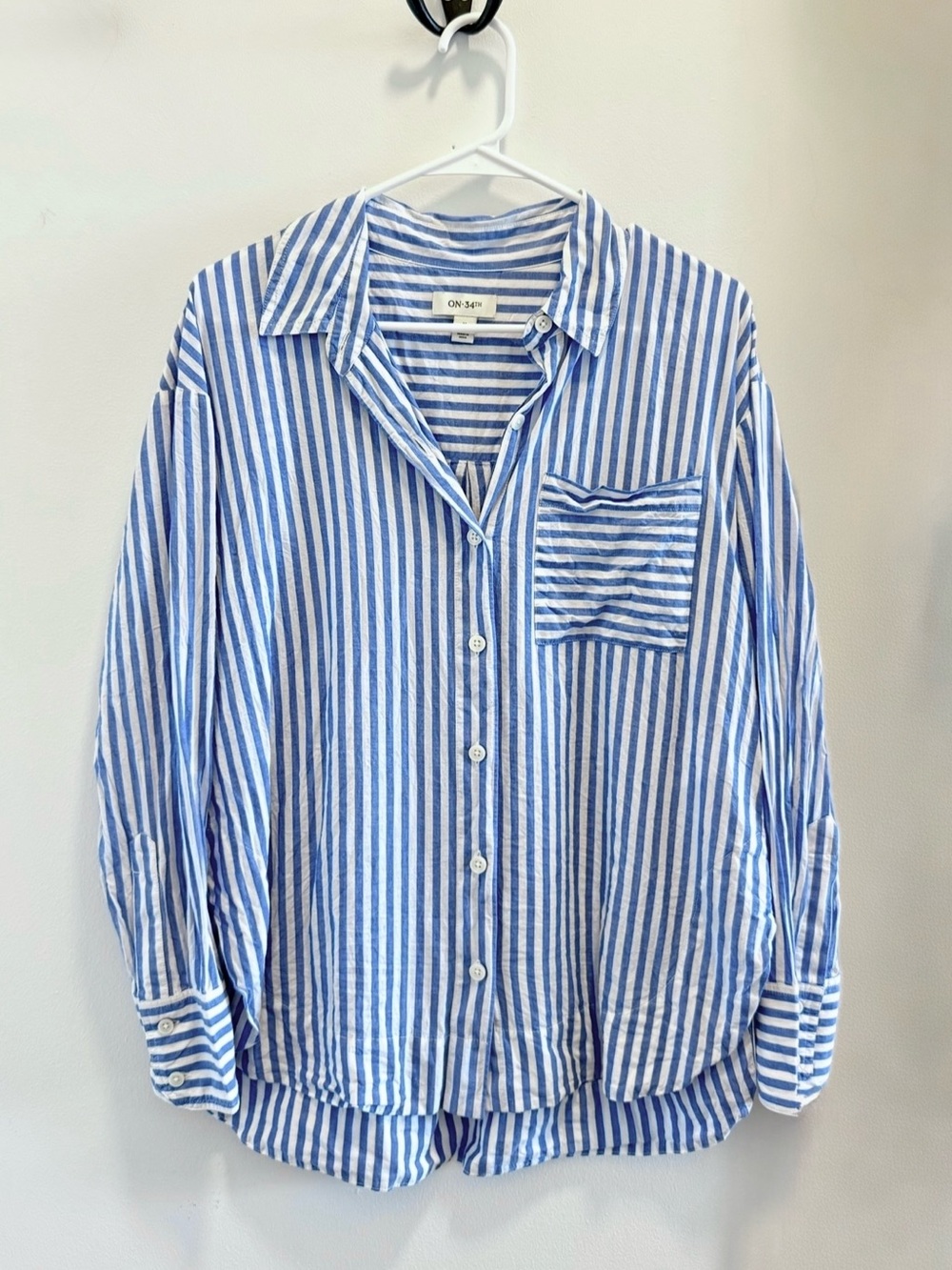 On 34th Cotton Striped Blue & White Button-Up Shirt Women’s Medium